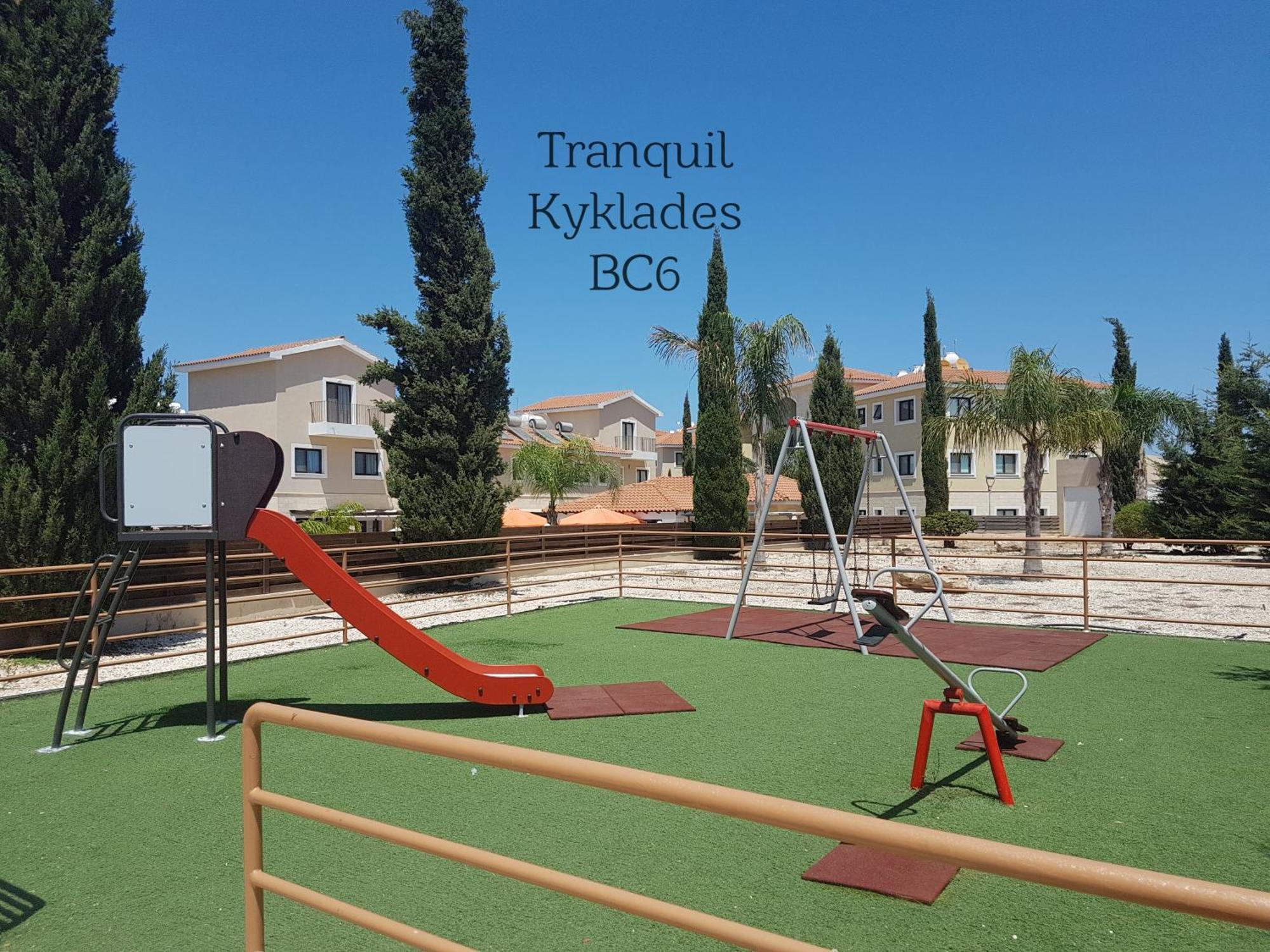 Tranquil Kyklades Bc6, Walk To Beach Paralimni Exterior photo