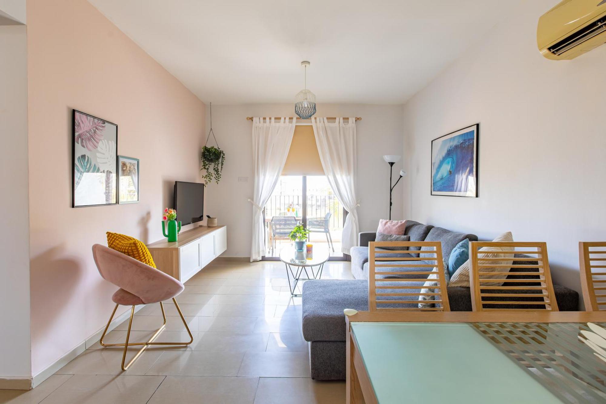 Tranquil Kyklades Bc6, Walk To Beach Paralimni Exterior photo